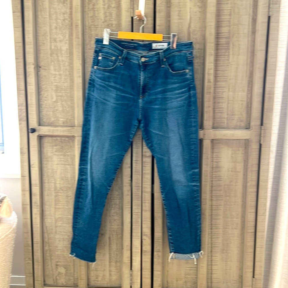 AG denim The Farrah skinny ankle high-rise great condition size 32.
